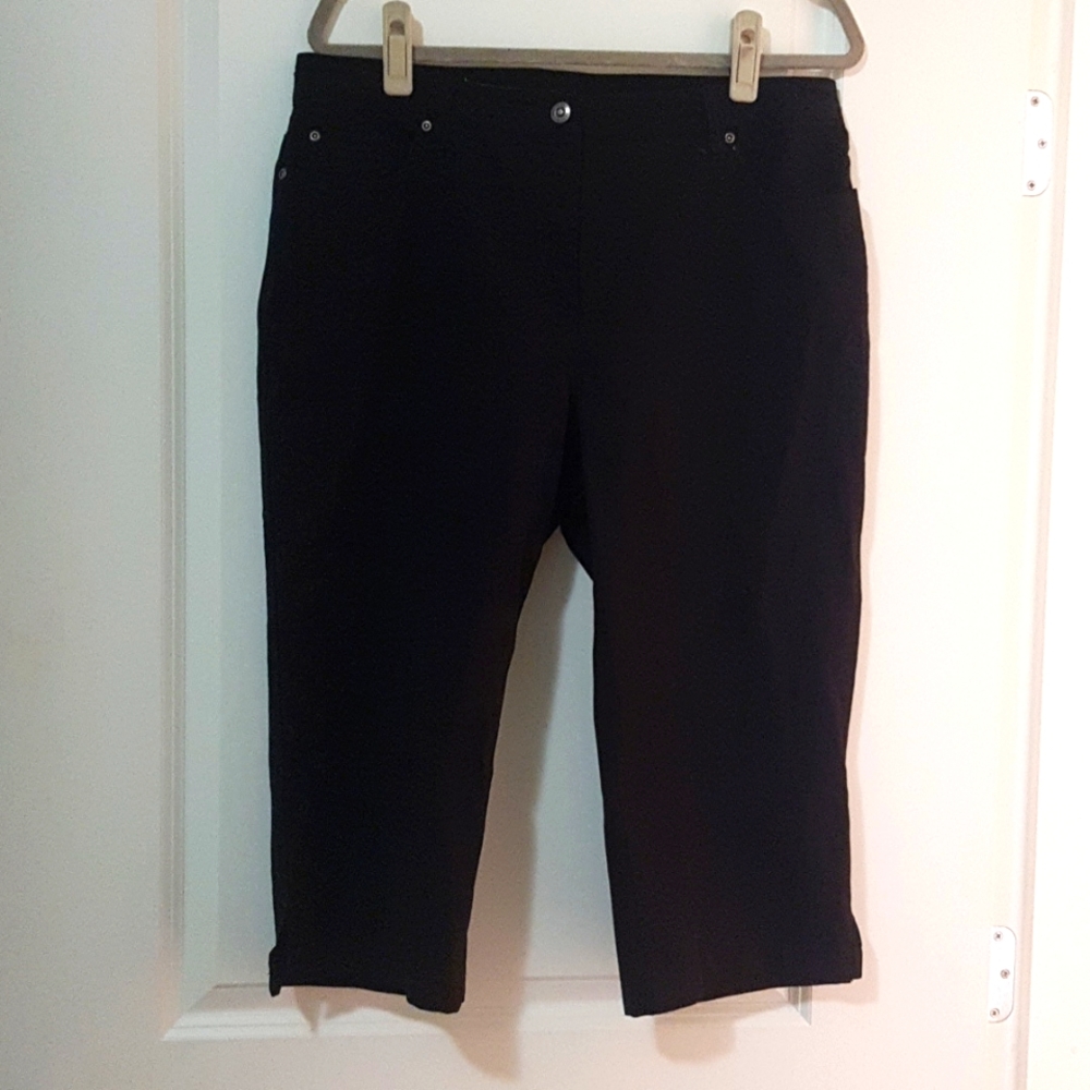 EUC Stretch "Tracy" Cropped Jeans